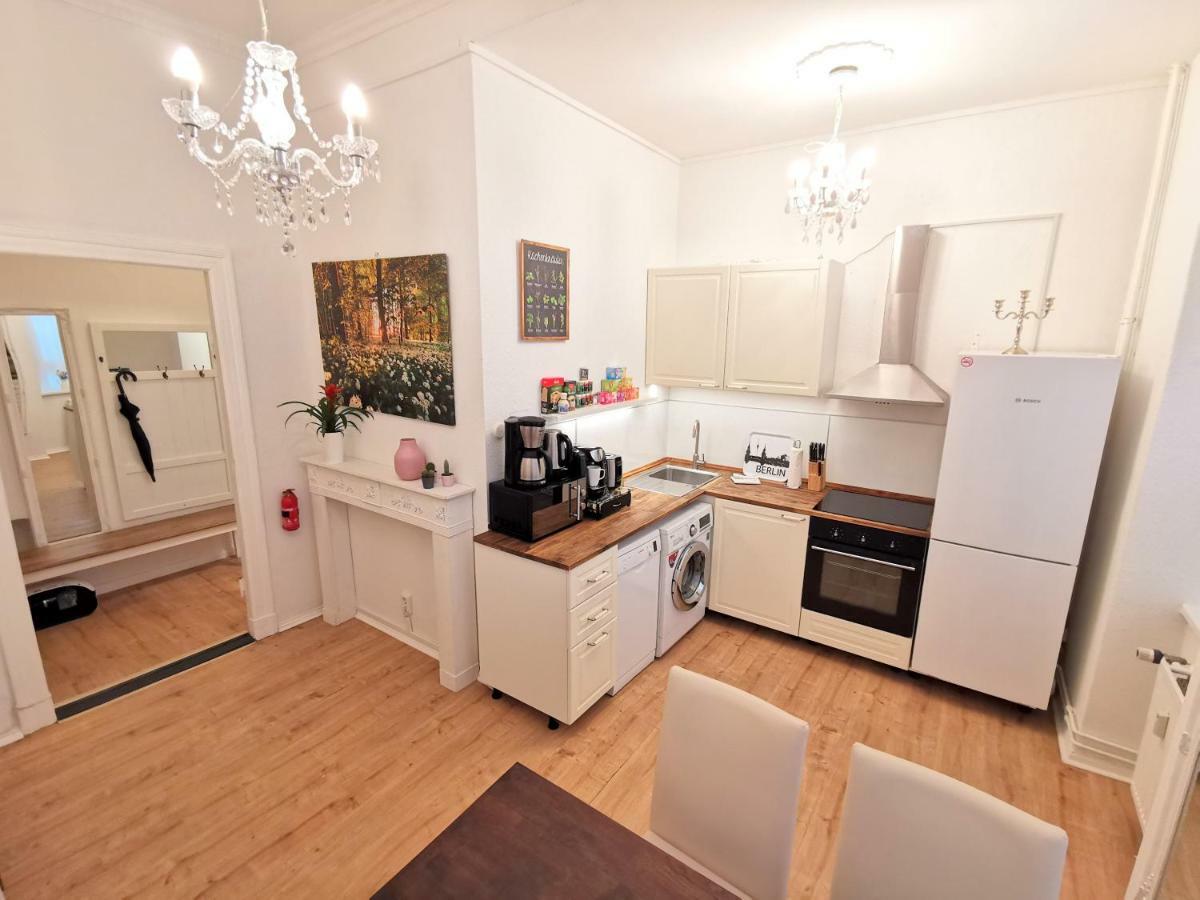 Kvh By Rockchair Apartments L Superhost Status L Boxspringbett Am Schloss Charlottenburg Welcomes You! Berlin Exterior photo