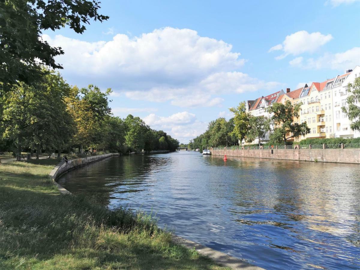 Kvh By Rockchair Apartments L Superhost Status L Boxspringbett Am Schloss Charlottenburg Welcomes You! Berlin Exterior photo